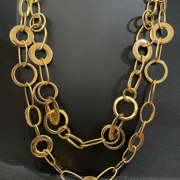 Gold Circles Necklace - Picture 5 of 9